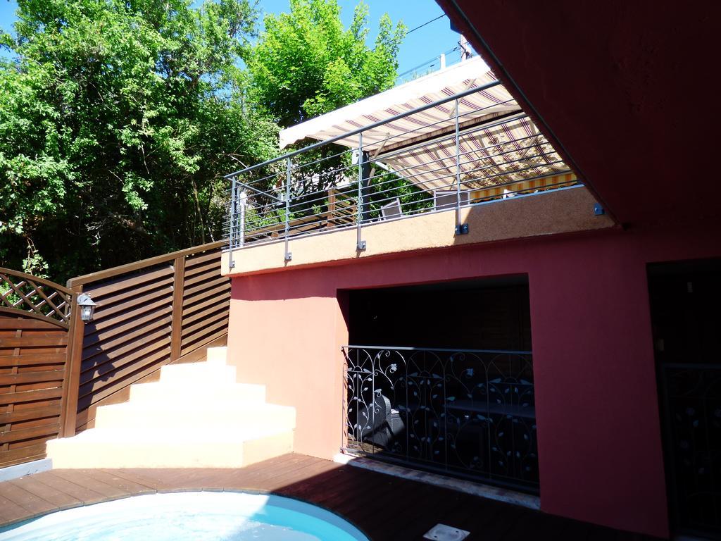 Bed and Breakfast La Colline Aux Yeux Doubs Baume-les-Dames Exterior foto